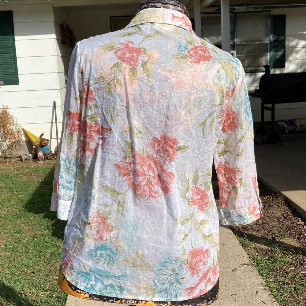 Chico's White Pink & Blue Floral Sheer Large  Button-up Blouse/Shirt - Picture 2 of 10